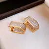 Pendientes Vintage de Oro Real de 18K Electrochapado con Circonita en Forma de U con un Toque de Lujo Ligero y Alta Gama, Pendientes de Moda Transfronterizos Europeos y Americanos
