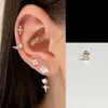 ¡Acero de Titanio 316 Luz de Estrella Junto a la Oreja! Aretes de Cruz de Cuatro Hojas con Circonita Aretes de Atmósfera Suave Aretes Versátiles para el Trabajo