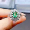 Anillo de Esmeralda Natural Popular al por Mayor de Fábrica Plata S925 Incrustado con Piedra Principal 5*7 Joyería de Lujo Venta Directa de Fábrica