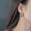 Pendientes Franceses Elegantes de Montaje Alto Lujo Ligero Elegantes de Moda Versátiles Simples Exquisitos Estilo Antiguo Medio