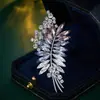 Broche de Cristal de Trigo Lujoso y de Alta Gama, Elegante Broche de Copo de Nieve Degradado, Corsage Conmemorativo para Abrigo