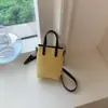 Bolsa Pequena para Celulares, Nova Bolsa de Ombro Transversal Feminina para o Verão 2026, Versão Coreana da Popular Bolsa para Celular
