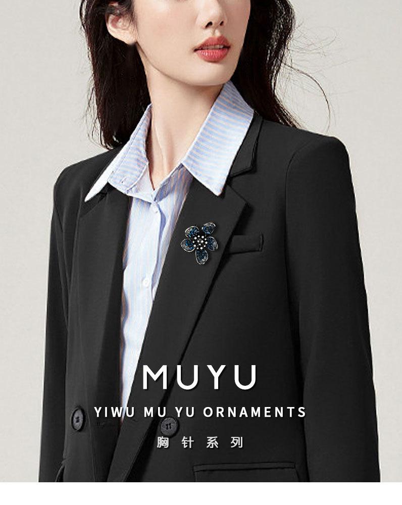 复古优雅水晶花朵胸针小众轻奢风高级感花朵胸花新品潮