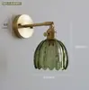 Lámpara de Pared Retro Japonesa de Cobre y Cristal Ámbar con Flor Pequeña para Mesita de Noche, Entrada de Dormitorio, Pasillo, Lámpara de Entrada Simple Moderna