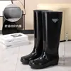Botas de chuva estilosas, antiderrapantes, altura até a panturrilha, altas, plus size, confortáveis para uso externo, com sola grossa, forradas com fleece, duráveis, de cano longo, altura média a alta