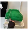 Bolso de Mujer Estilo Sencillo y de Alta Gama Primavera 2026 Nuevo Bolso de Hombro de Gran Capacidad Color Sólido Bolso Cruzado Versátil de Moda Tendencia