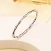 Pulsera de titanio y acero de alta gama transfronteriza con diamantes pulsera de acero inoxidable oro real de 18k galvanizado en horno pulsera abierta para mujer