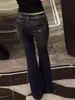 Jeans Flare de Cintura Baixa com Rebites Retrô para Mulheres 2026 Primavera/Verão Estilo Americano Novos Bolsos Traseiros Skinny Calça Ferradura