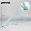 Perchas para Ropa para Uso Doméstico y Tiendas de Ropa, Doble Propósito para Ropa Seca y Húmeda, Juego de Plástico Colorido Imitación Madera, Perchas Antirrayas al por Mayor