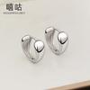 Xigu E1781 S925 plata francesa retro simple anillo liso brillante hebilla de oreja diseño de nicho de moda simple nuevos pendientes