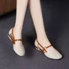 Sandálias Baotou Verão Novos Sapatos de Couro Sapatos de Mãe Bico Redondo Salto Médio Sola Macia Antiderrapante Vazado Respirável Sandálias Femininas com Buracos