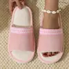Nuevos zapatos de mujer de encaje de estilo étnico para comercio exterior transfronterizo, moda, medias zapatillas, zapatos de algodón en stock, zapatillas de lino para interiores de otoño e invierno