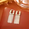 Pendientes Largos de Borlas de Gama Alta con un Diseño Elegante y Sofisticado, Accesorios para Orejas Versátiles y Elegantes para Mujer, Populares en Redes Sociales