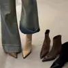2026 Primavera/Otoño Nuevo Estilo Estilo Pequeño Fragante Punta Aguda Versátil Francés Cómodo Tacón Grueso Botas Martin Adelgazantes para Mujer Botas Cortas para Mujer