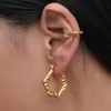 Dazan Estilo Chic Europeo y Americano Nicho Retro Oro de 18 Quilates Electrochapado al Vacío Acero Inoxidable Relieve Pentagonal Pendientes
