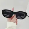 Óculos de Sol Femininos da Moda com Armação Quadrada Retrô, Formato Côncavo Sofisticado, Fotografia de Rua, Óculos de Sol de Feriado Anti-UV Atacado
