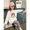 Camiseta Base de Dibujos Animados para Niñas Primavera y Otoño 2026, Nueva y Elegante Camiseta de Manga Larga Versión Coreana para Niñas