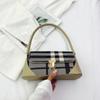 Bolsa Xadrez Colorida Contrastante Feminina Moda Distinta Ombro Axila 2023 Nova Tendência Design de Nicho Fecho Pequena Bolsa de Ombro