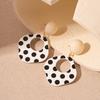 Pendientes Cuadrados Geométricos de Acrílico Retro con Lunares Blancos y Negros, Modernos, Sencillos, Estilo de Nicho, Pendientes de Alta Gama para Mujer