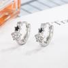Pendientes con hebilla de estrella brillante para mujer, con diamante negro, estrella de cinco puntas, elegante diseño de viento frío, 2022