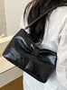 2026 Nuevo Bolso de Mano con Cadena y Lazo Transfronterizo Bolso de Hombro Simple para el Trabajo Bolso Cruzado Personalizado Bolso de Axila para Mujer