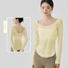 Blusa de Yoga Bonita com Cadarço nas Costas Manga Longa Feminina Emagrecedora Fina Respirável Cor Contrastante Blusa de Yoga de Alta Qualidade