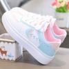 Zapatos blancos casuales de verano para mujer 2022 nuevos estudiantes de primaria zapatillas deportivas planas antideslizantes zapatos únicos para niña que combinan con todo