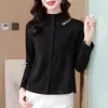 Camisa de terciopelo cepillado con cuello semi-alto para mujer, nuevo abrigo corto de otoño e invierno para mujeres petite, top bordado vintage para madres