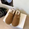 2026 Inverno Veludo Plus Mules de Costas Fechadas Moda Feminina Fivela de Couro Slip-On Quente Sapatos de Algodão com Solado Grosso Sapatos Pós-Parto