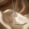 Colar da moda e popular com zircônia incrustada, com toque de alta qualidade, estilo nicho de luxo leve para mulheres, corrente de clavícula versátil e elegante, simples e que não desbota