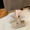 Sapatos Planos Birkenstock Mais Vendidos Femininos 2026 Novo Outono Versátil Casual Sapatos Individuais Mocassins Retrô com Sola Macia Femininos