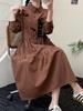Vestido de Manga Larga Bordado de Gato Japonés para Mujer Artístico Dulce Cuello Medio Abierto Cintura con Cordón Elegante Holgado Vestido Largo para Mujer