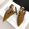 Sandalias tejidas de punta fina estilo retro con decoración de remaches, sandalias romanas transpirables para mujer, nuevo modelo de verano 2026