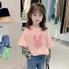 Camiseta de Manga Comprida para Meninas, Algodão Puro, Estilo Primavera e Outono, Roupa de Baixo Falsa de Duas Peças para Crianças, Top de Outono, Camiseta Básica para Meninas, Camiseta Listrada