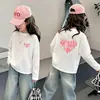 Camiseta fofa e estilosa de manga comprida para meninas pequenas, camada base de algodão puro para bebês no verão, camiseta fina de outono