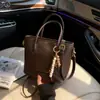 Bolsa Transversal de Ombro Casual Retro de Nicho Transfronteiriça Tendência da Moda Nova Bolsa Feminina Outono e Inverno 2025 Bolsa Saco