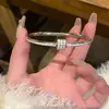 Pulsera Rectangular Europea y Americana Transfronteriza Incrustada con Circonitas, Moderna y Versátil, Adecuada para el Trabajo Diario, con un Diseño de Nicho Elegante y Exquisito, Pulsera de Gama Alta