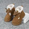Botas Curtas Infantis Forradas com Lã Quentes para Meninas Novidade Outono e Inverno 2025 Botas de Algodão de Inverno para Meninas Pequenas Impermeáveis Botas Grandes de Algodão