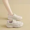 Zapatillas casuales cómodas de malla para mujer, zapatillas de entrenamiento alemanas, moda de nicho de verano, nuevo diseño 2026, transpirables y versátiles