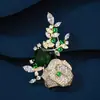 Broche de Camelia Retro, Broche Exquisito y de Moda de Cristal Imitación para Mujer de Alta Gama, Pin de Diseño de Lujo Ligero, Accesorio para Traje