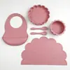 Novos Babadores de Silicone de Grau Alimentício para Bebê, Conjunto com Tema de Leão, Conjunto de Utensílios de Mesa de Silicone para Crianças com 6 Peças: Tigela, Colher e Garfo