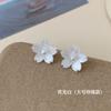 Pendientes de primavera con diseño de mariposa y flor de cerezo en estéreo, con aguja plateada y degradado colorido, con horquilla transparente y flores antiguas.