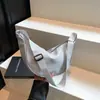 Bolsa transversal de nylon para mulheres 2026 nova bolsa de bolinho da moda leve pequena bolsa de ombro bolsa de axila bolsa de ombro único de lona