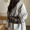 Bolsa única com pregas na axila, nova coleção outono 2026, bolsa de ombro elegante e de alta qualidade em cor sólida com um design distinto