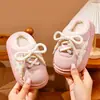 Novas Pantufas de Algodão Infantis EVA para o Inverno de 2026, Superfície de Couro, Impermeável, Pai-Filho, Antiderrapante, Quente, Sapatos de Algodão para Meninos