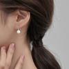 Nuevos y modernos pendientes de gancho para oreja de perla de agua dulce estilo japonés y coreano, diseño de nicho femenino, pendientes de plata de ley S925 de alta calidad