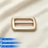 Hebilla rectangular de aleación irregular de lujo ligero, hebilla para cinturón de abrigo de mujer, hebilla metálica ajustable en forma de ola, accesorio para ropa