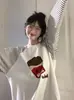 Camiseta Estampada Divertida com Listras Coloridas e Gola Redonda de Manga Longa para Mulheres, Fashion e Versátil, Estilo Casual Preguiçoso com Top Listrado Soltinho