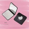 Mini espejo de maquillaje, espejo pequeño portátil, espejo doble plegable lindo para mujeres, espejo de tocador de mano para estudiantes, venta al por mayor
