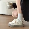 Estilo Coreano Alto Valor Design de Nicho Senso Estelar Sapatos de Lona com Estampa de Estrela Feminino Outono 2026 Novo Estilo Fashionável Versátil Estudante Sapatos Brancos